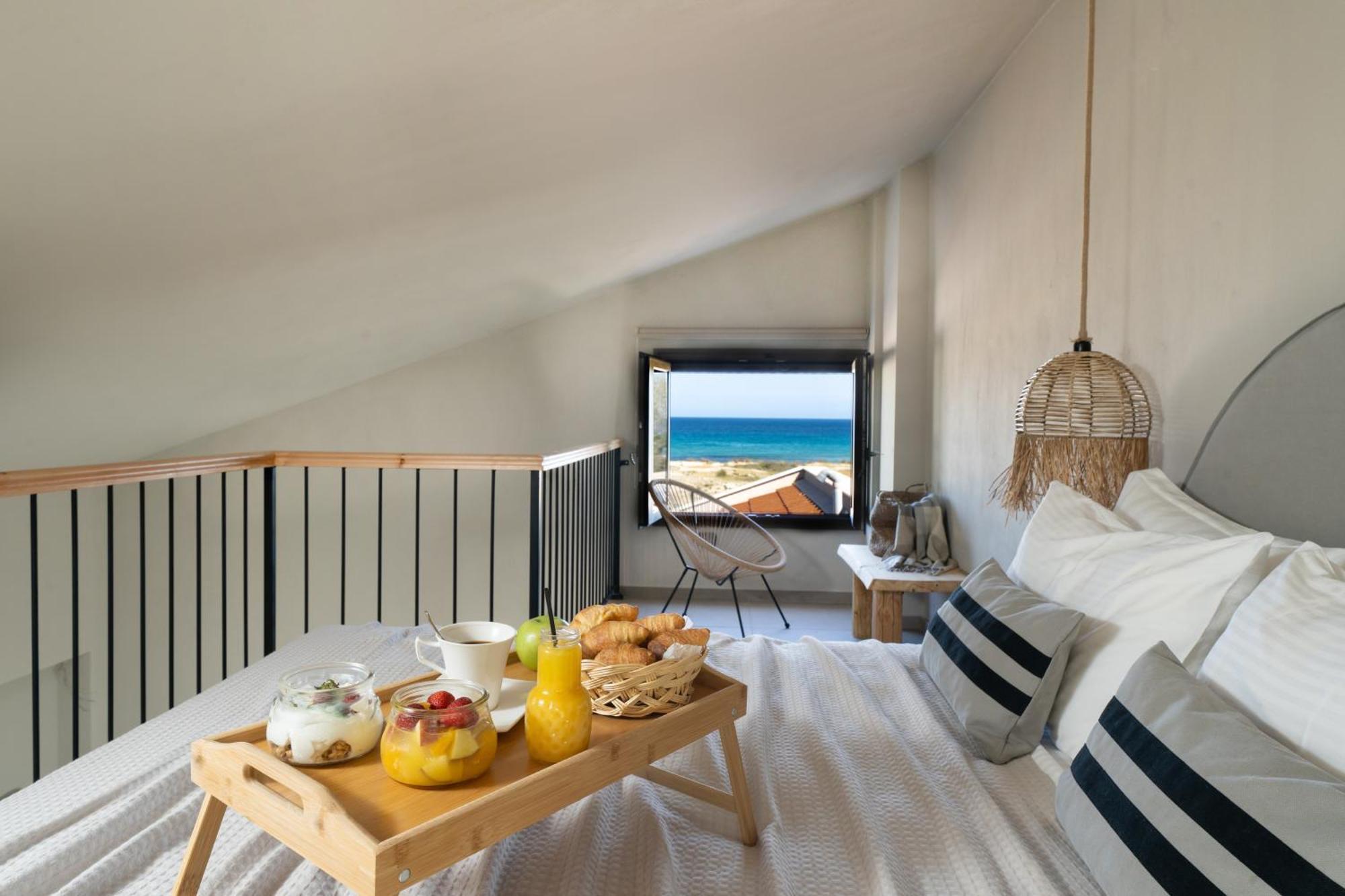Amo Golden Suites Chrysi Ammoudia Exterior foto
